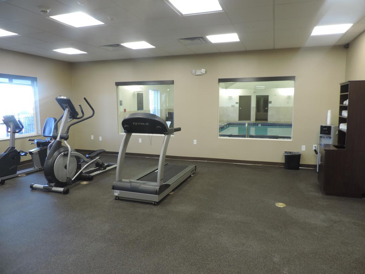 Heartland Inn And Suites Wheatland 外观 照片