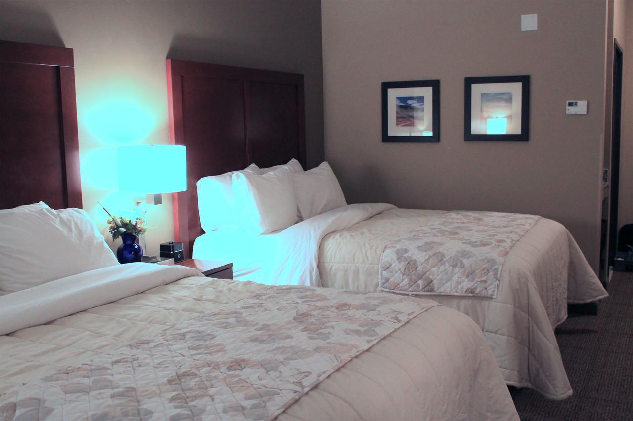 Heartland Inn And Suites Wheatland 外观 照片