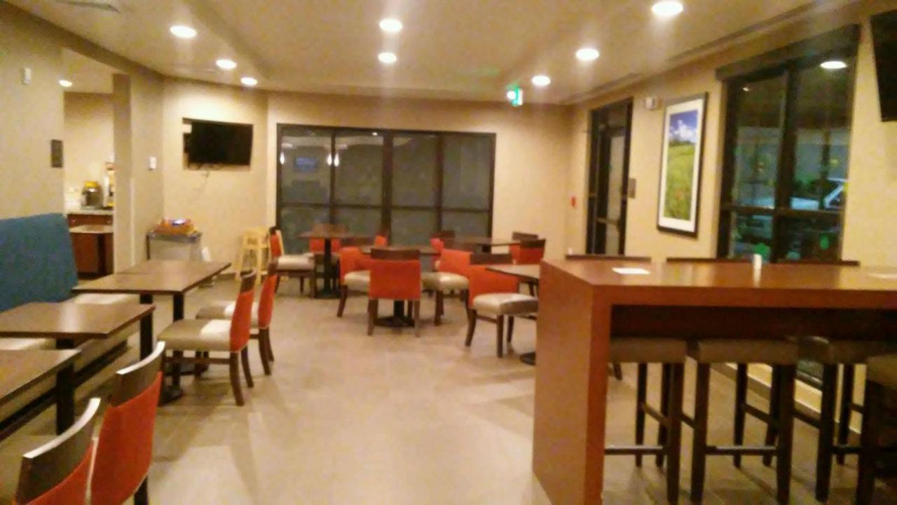 Heartland Inn And Suites Wheatland 外观 照片